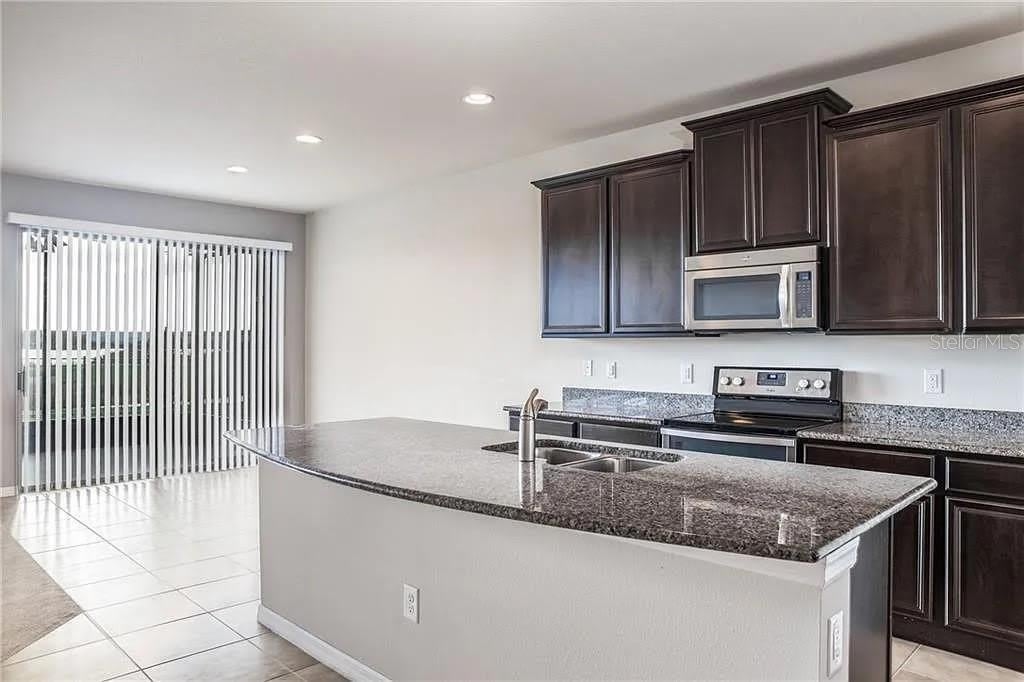 9215 MOUNTAIN MAGNOLIA Drive – photo 4