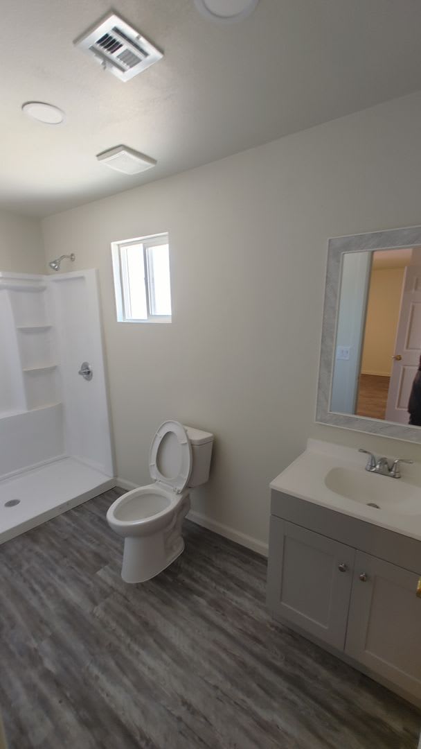 880 W 12Th Ave – photo 3
