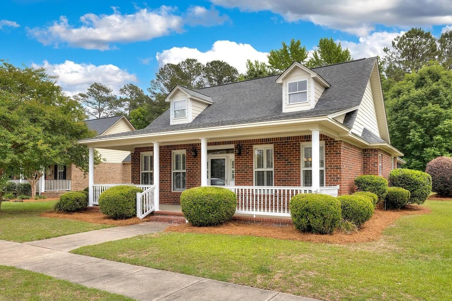 3225 Mayflower Lane – photo 2
