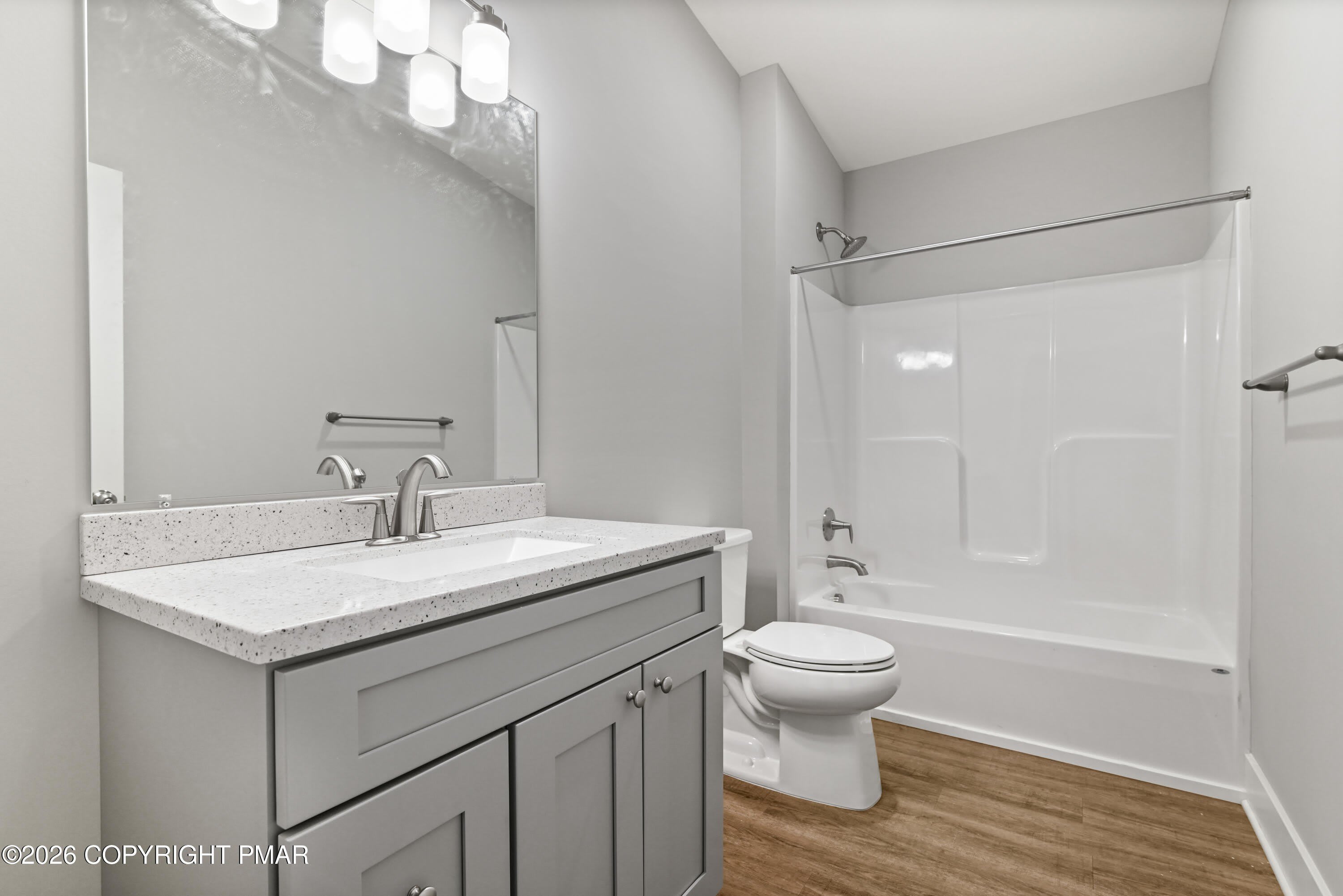 27 Washington Street – photo 5