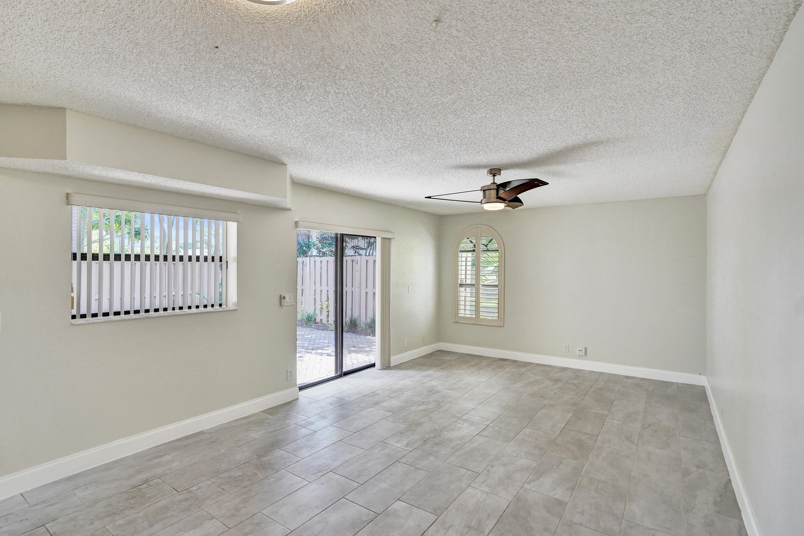 4260 Village Drive – photo 4