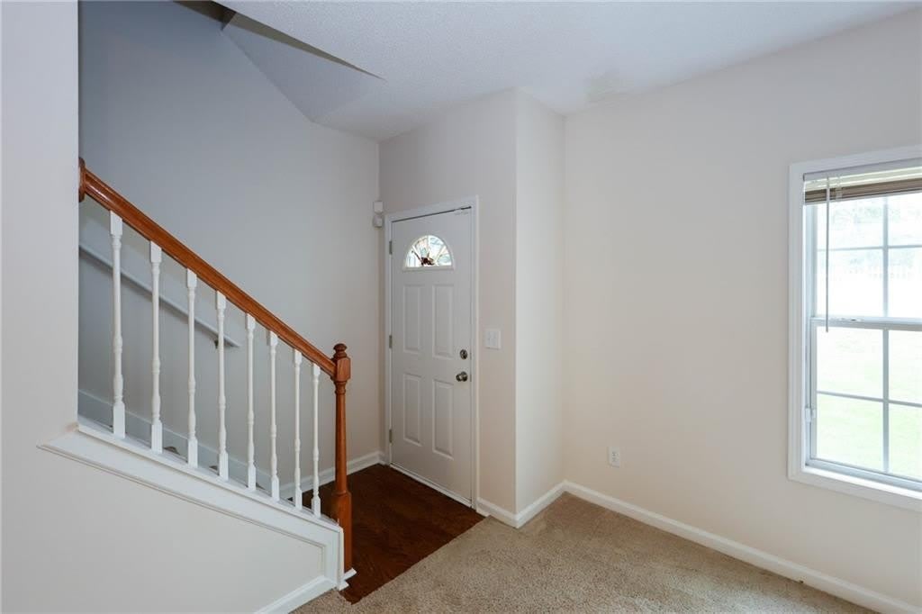 7705 Commerce Court – photo 4