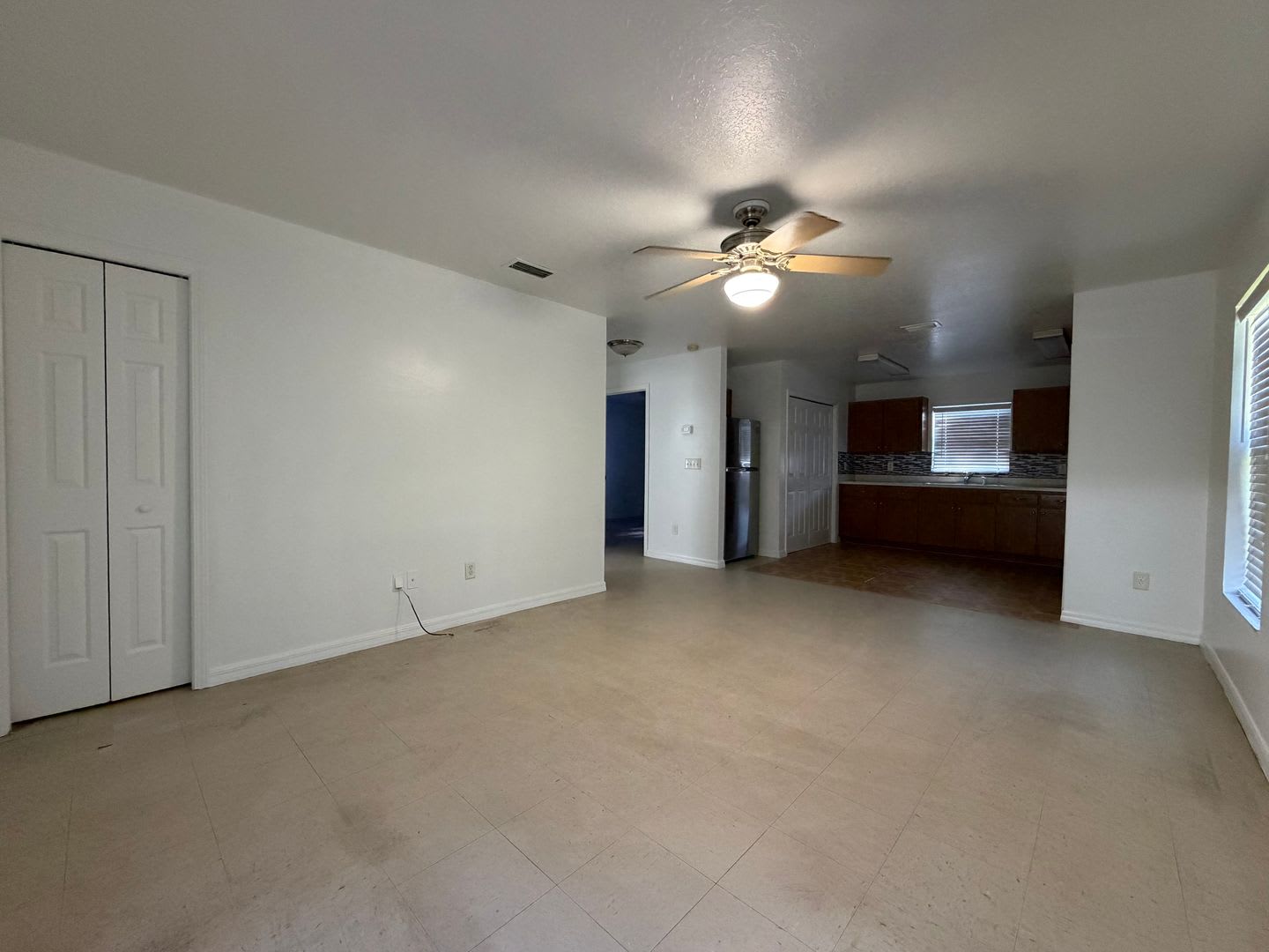 2 bed/1 bath duplex – photo 2