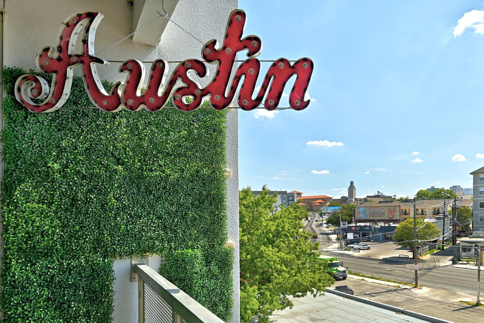 605 W 29th 1/2 St – photo 1