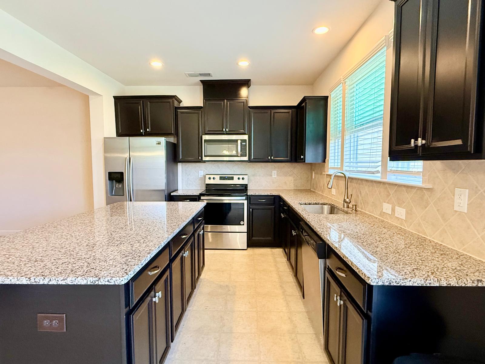 5633 Garrow Glen Road – photo 4