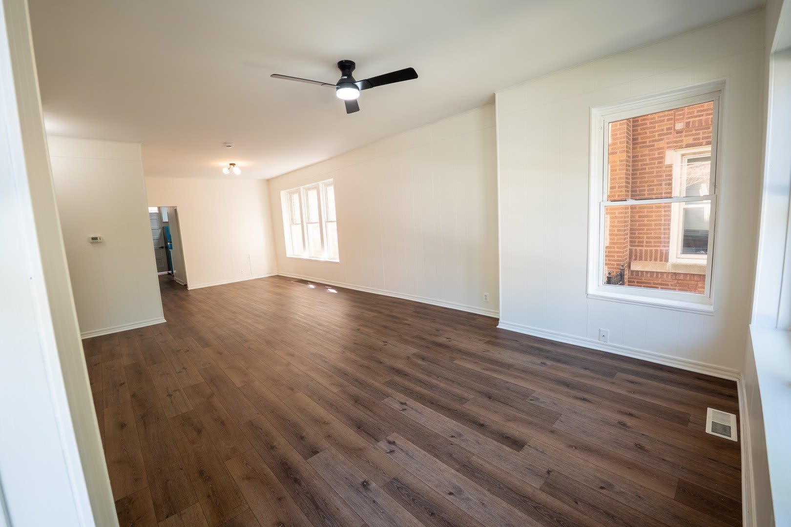 5737 N Washtenaw Avenue – photo 4