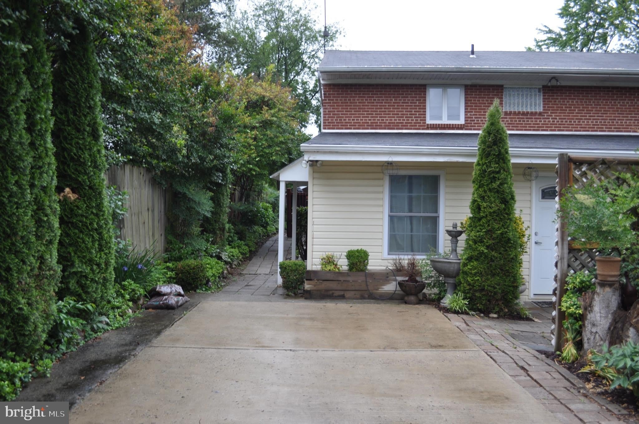 6000 GREENTREE Road – photo 2