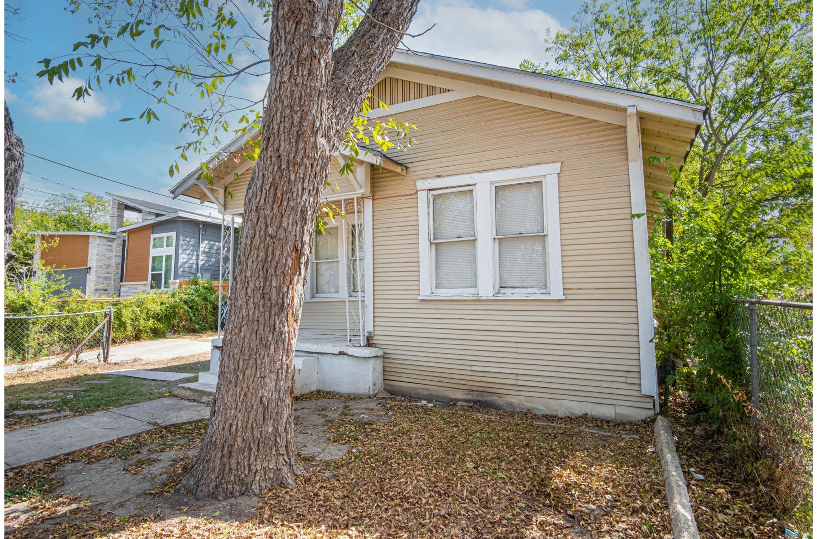 610 Belmont – photo 1