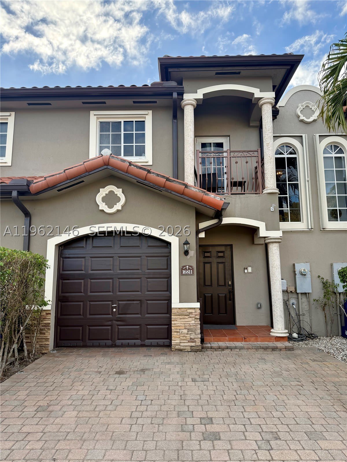 16811 Nw 14Th Ave – photo 2