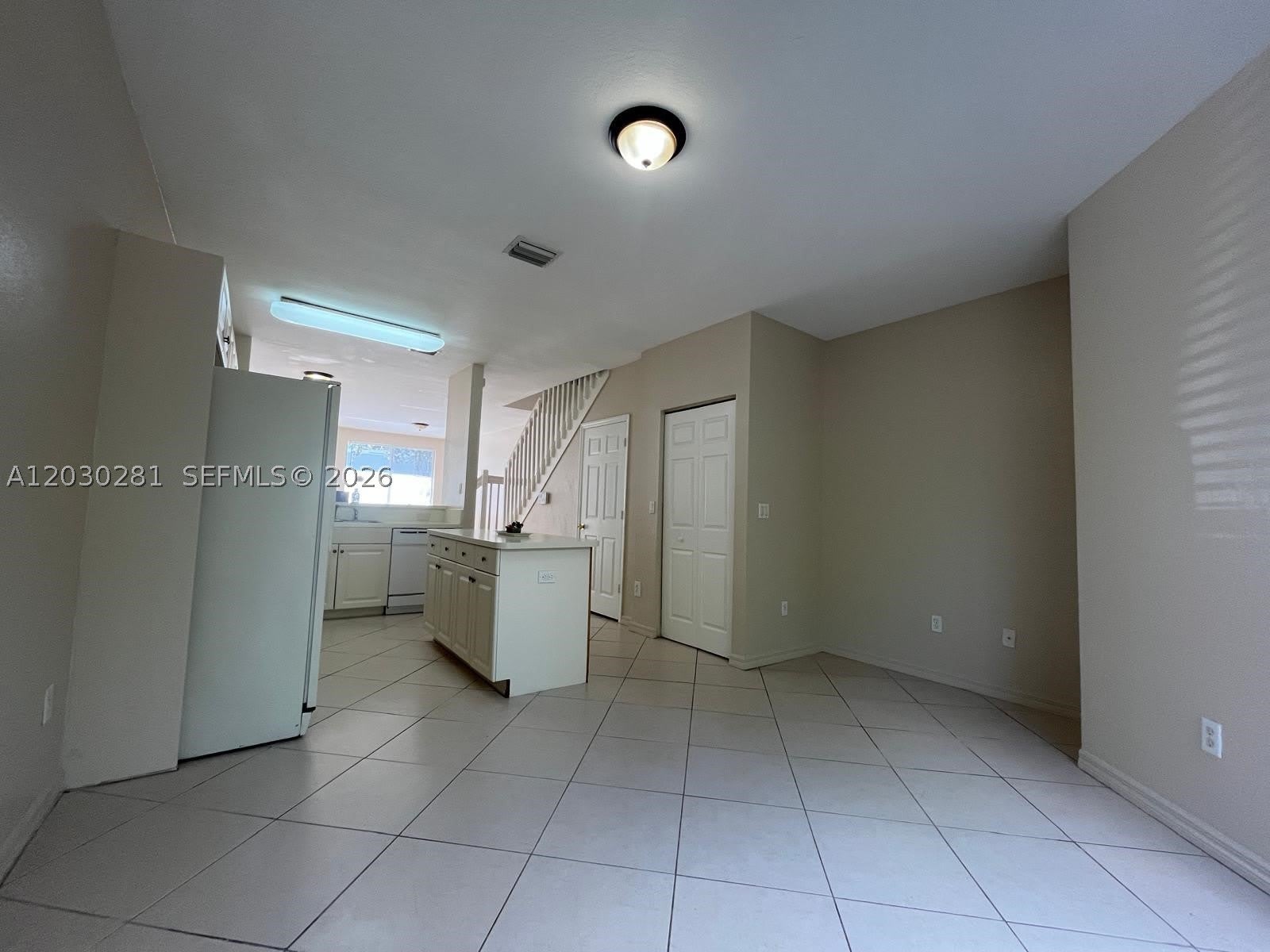1932 Alamanda Way – photo 3