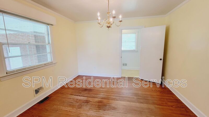 2512 Castle Hayne Rd – photo 5