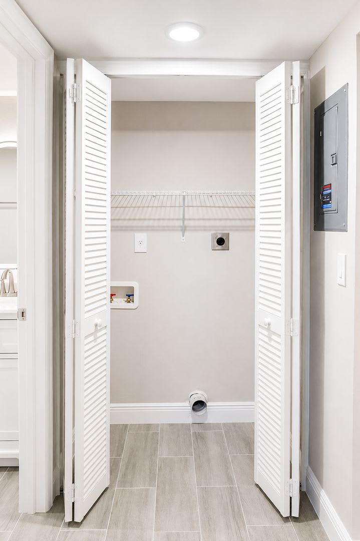 16341 Dublin Cir #105 – photo 5