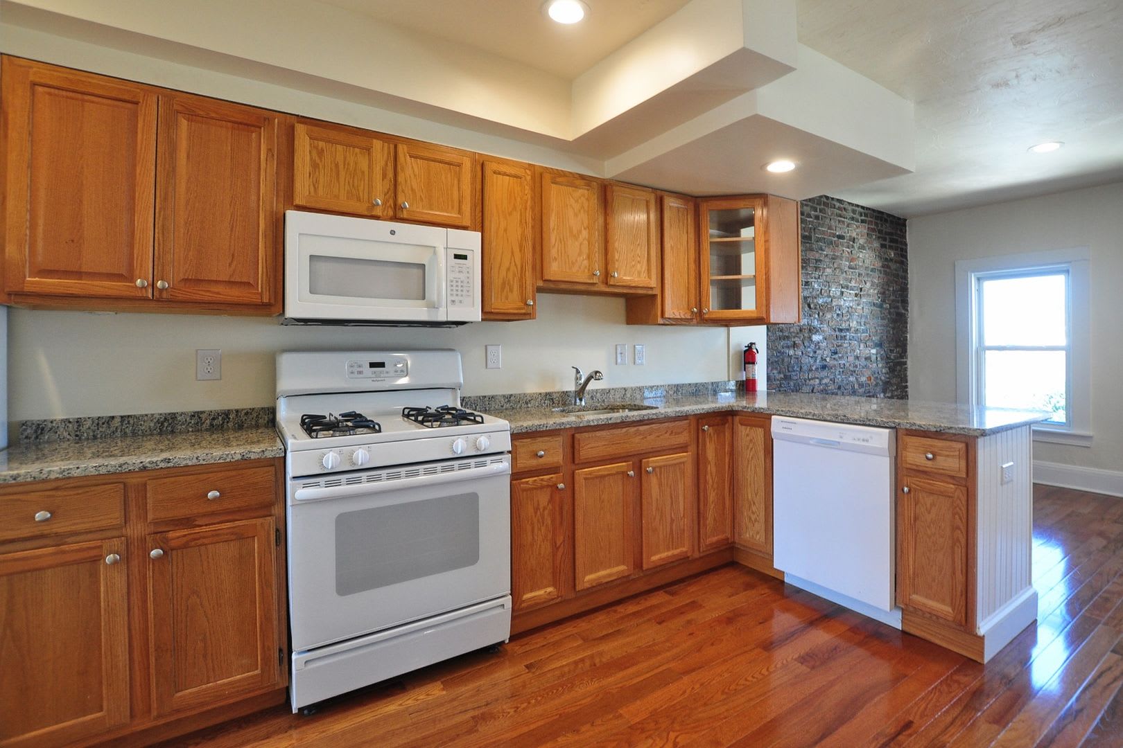 Updated 1 bed in Southie – photo 3