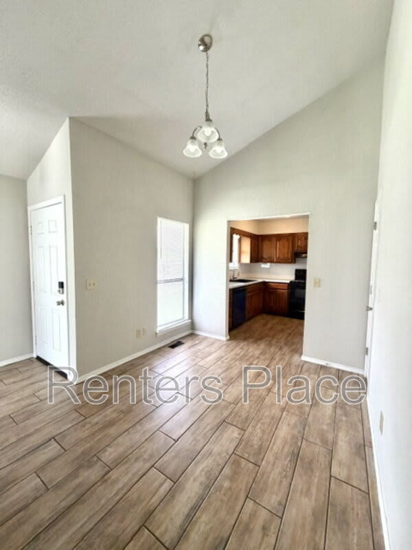 1548 East 74th Street – photo 5