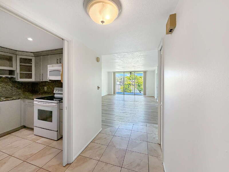3641 Oaks Clubhouse Drive – photo 4