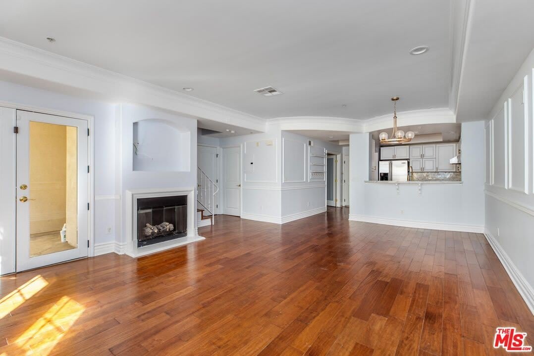 12026 Hoffman St – photo 5