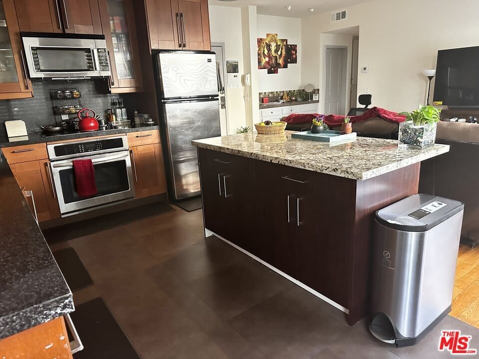 1812 Overland Ave – photo 2