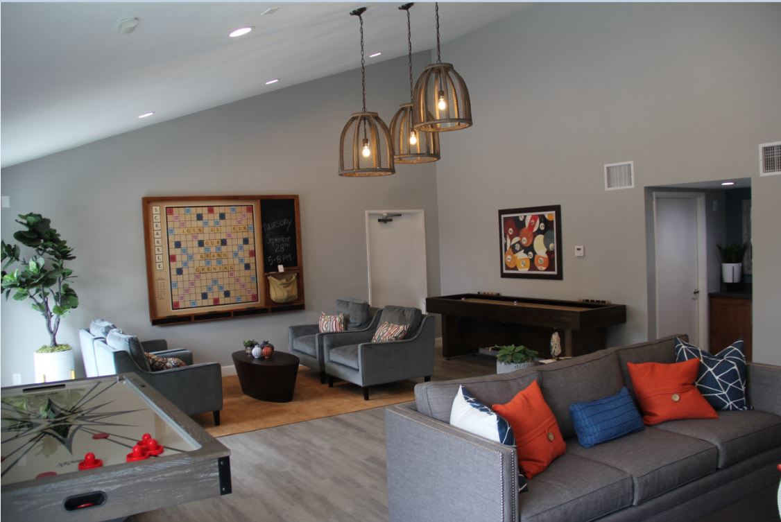 Park West – photo 4