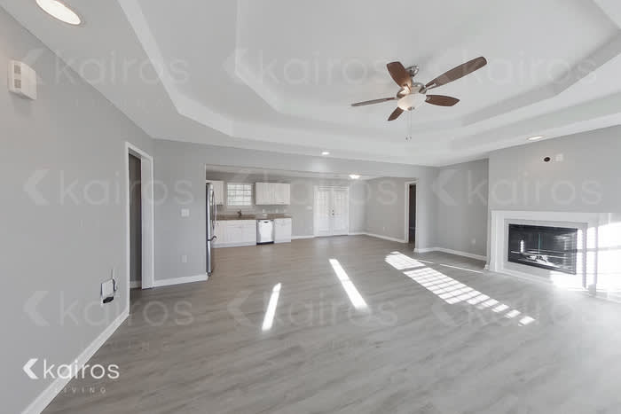 334 Amanda Drive – photo 2