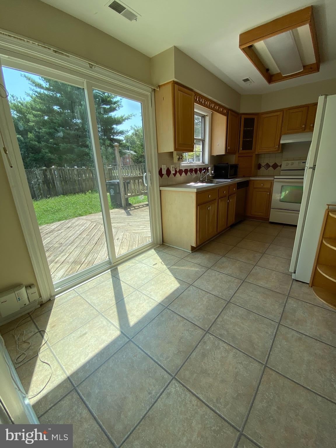 8701 Point Of Woods Drive – photo 5