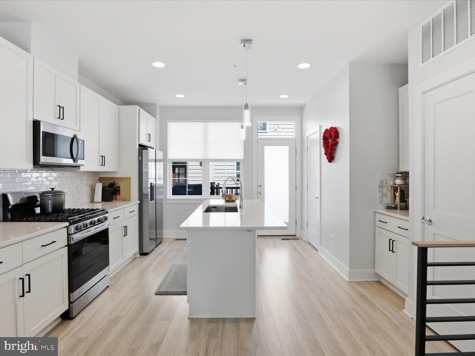 7356 BLADE Drive – photo 5