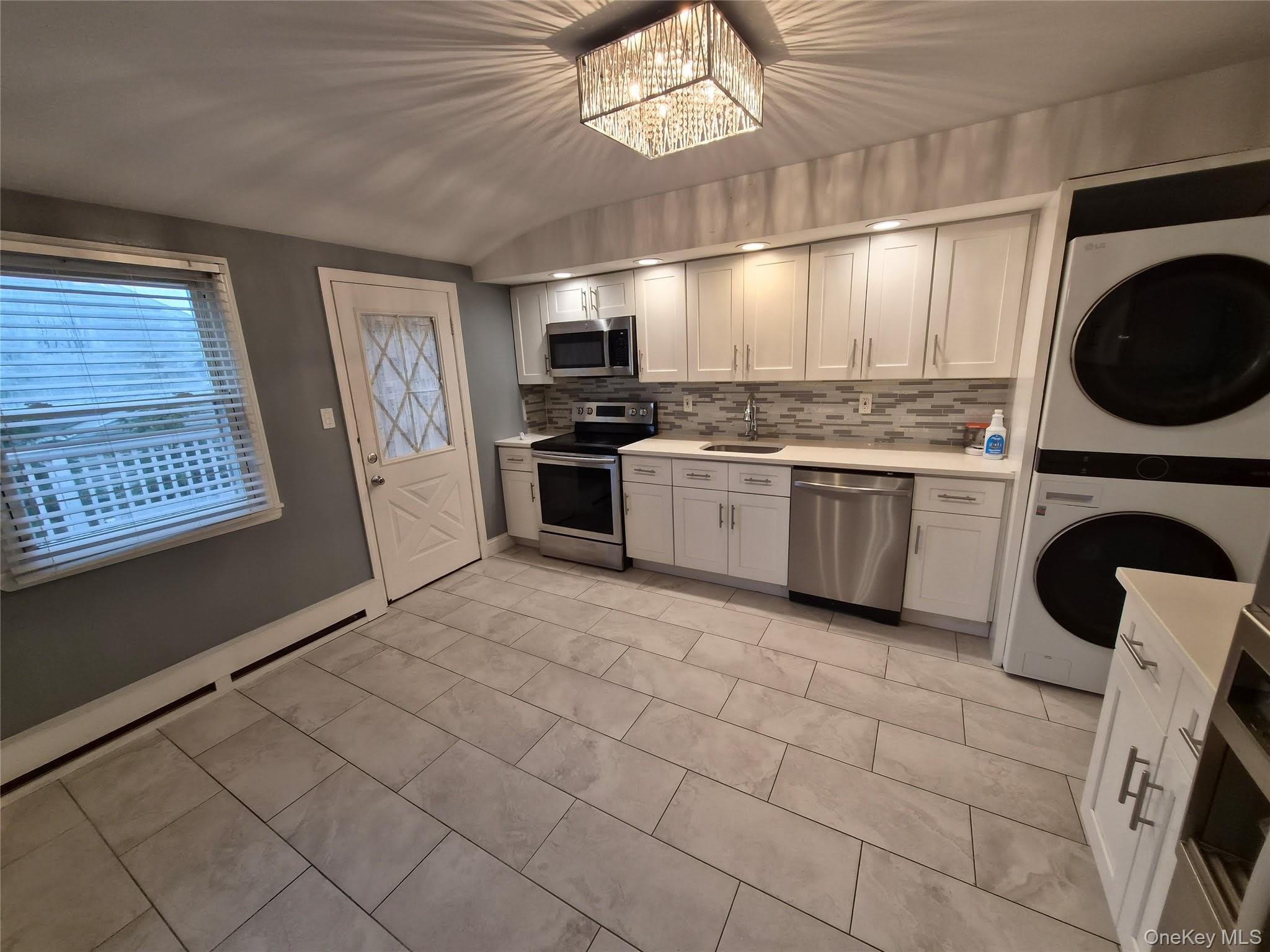 123 Southern Parkway – photo 4