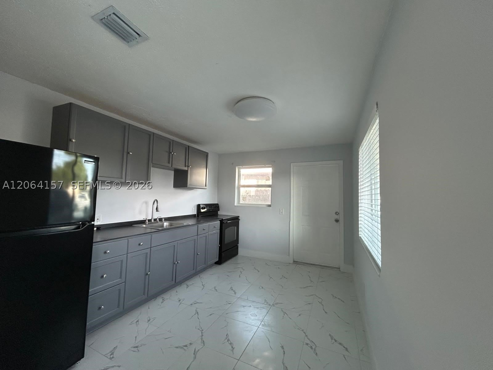 3177 NW 29th St – photo 3