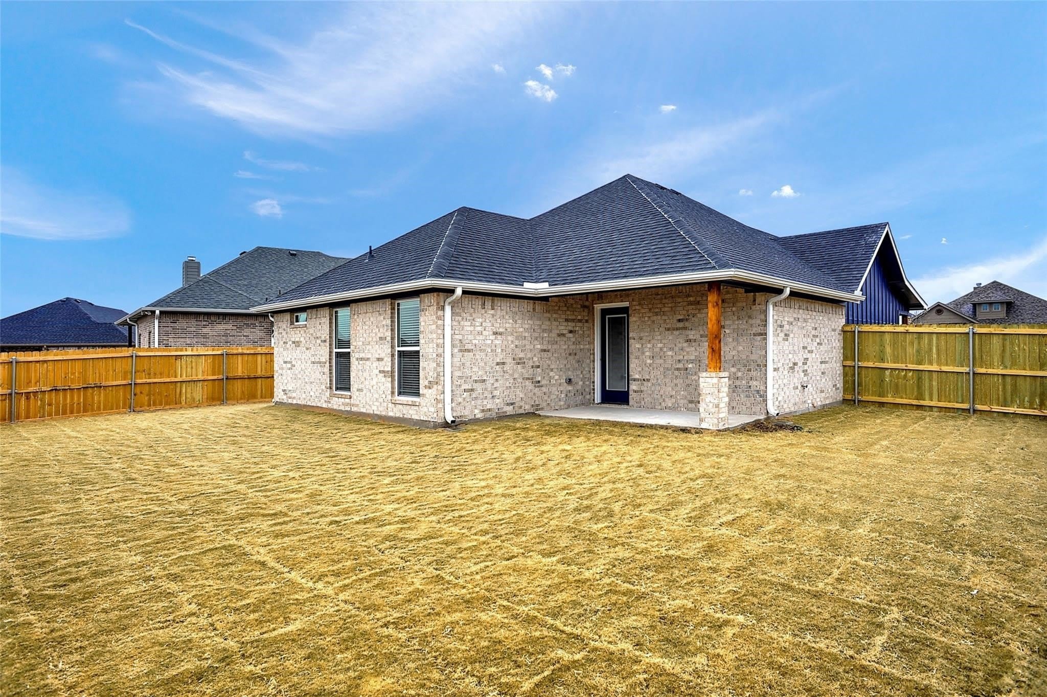 1304 Saratoga Drive – photo 2