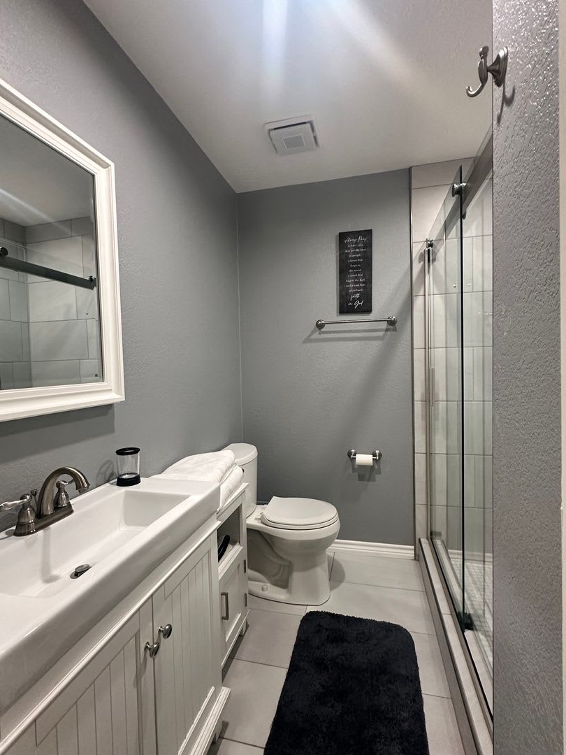 2 bed, 1 bath Fully Furnished, water paid, may allow pets upon approval. – photo 5