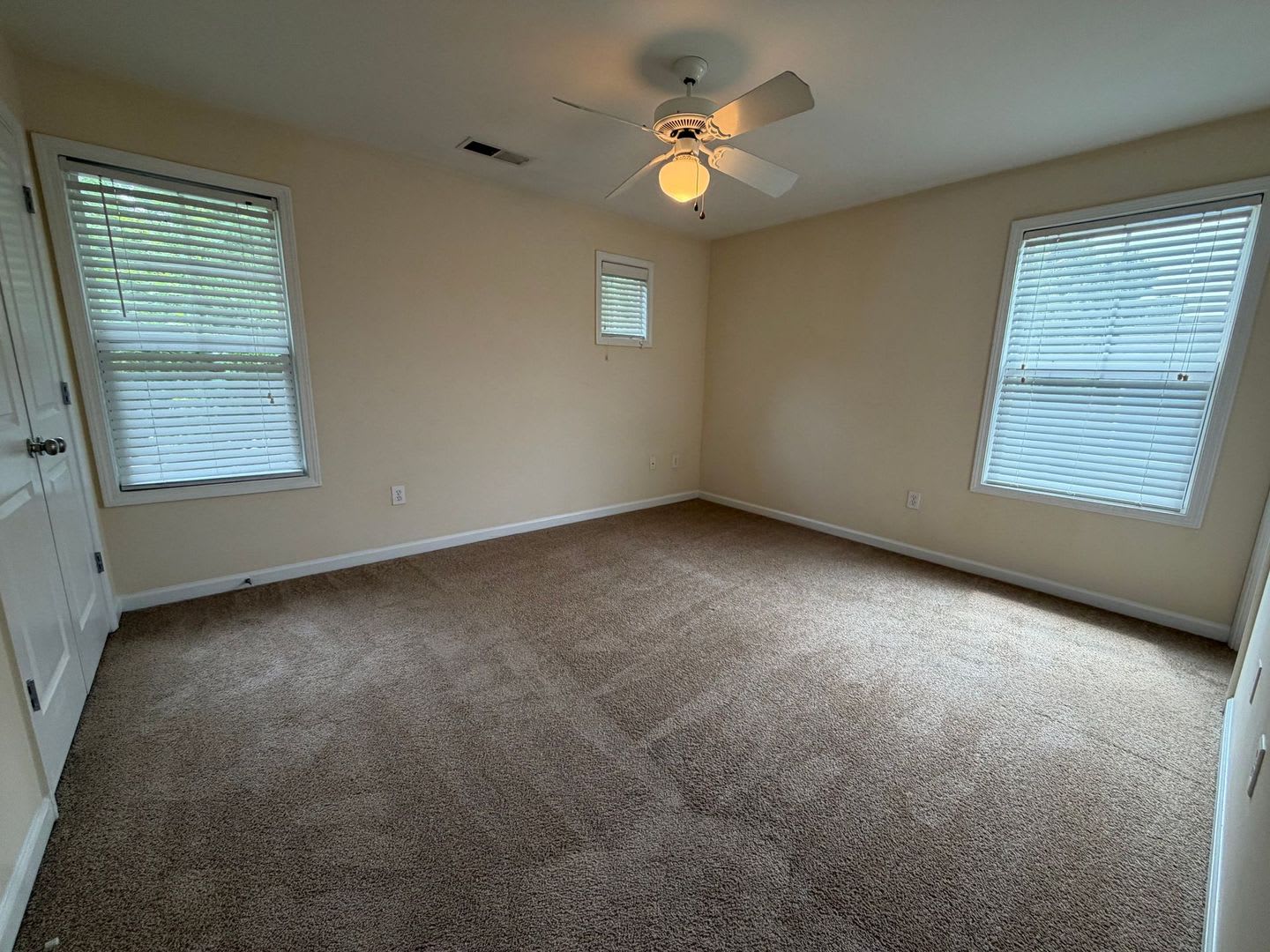 PRE-LEASING FOR AUGUST 6TH 2027! – photo 5