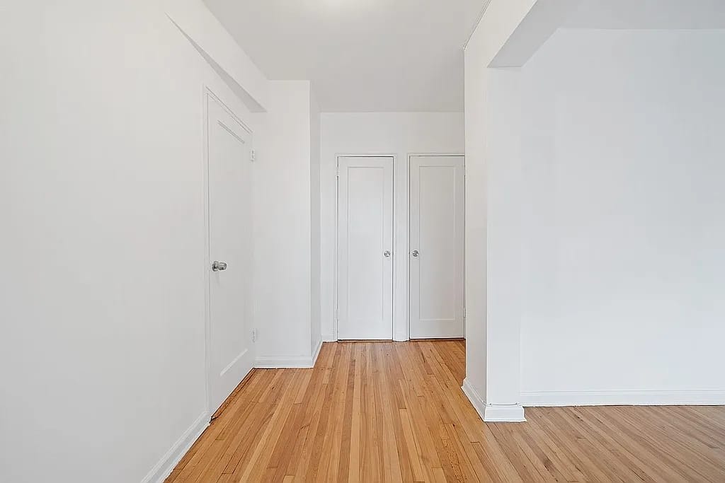 8810 35Th Ave – photo 5