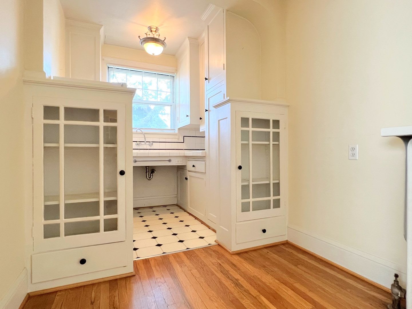 Northrup Apartments – photo 3