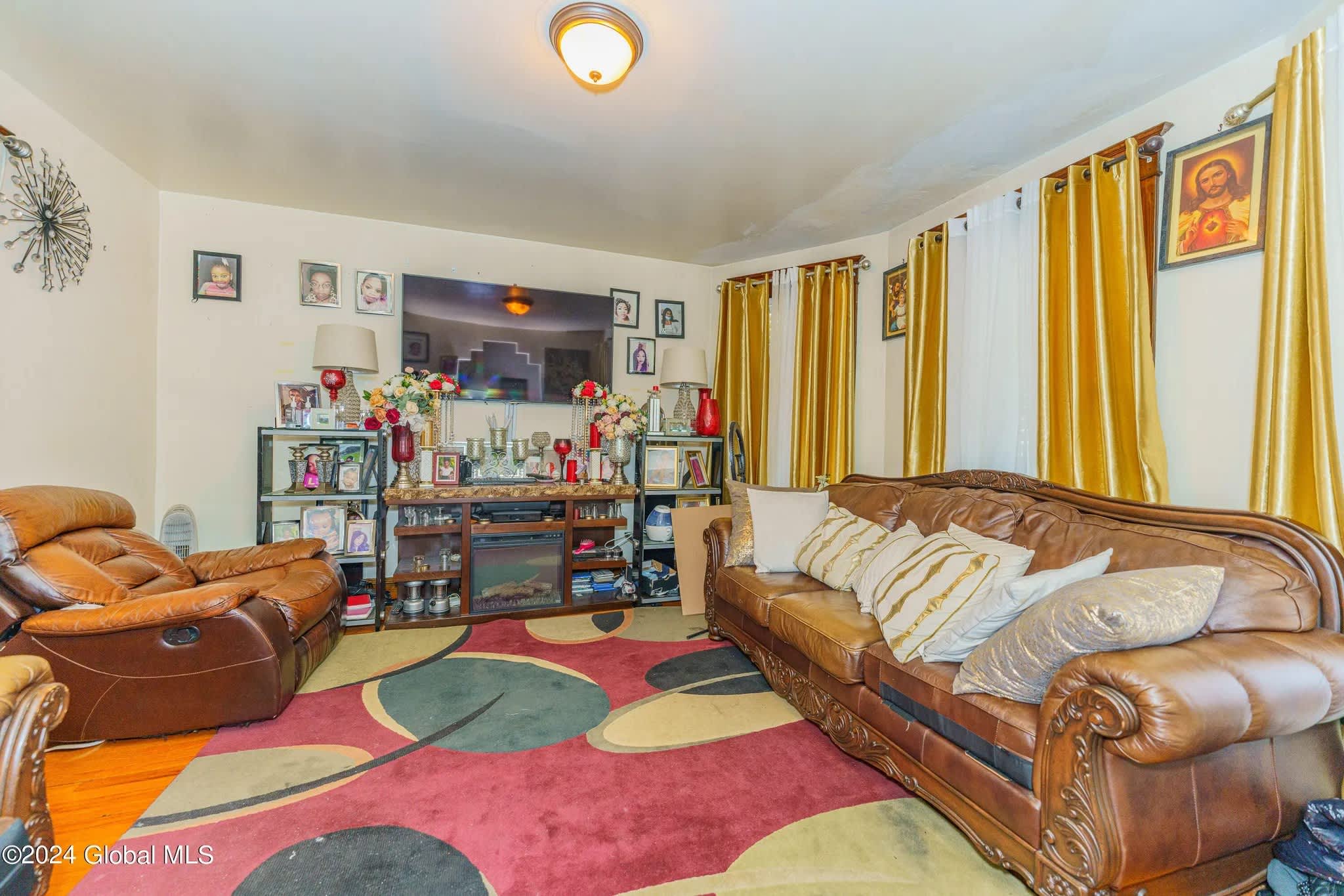 792 Washington Avenue – photo 2