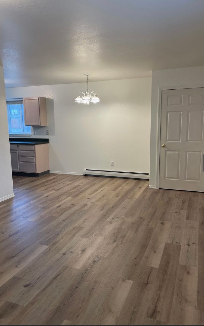 Charming Newly Remodeled 2-Bedroom, 1-Bath in Belgrade – photo 4