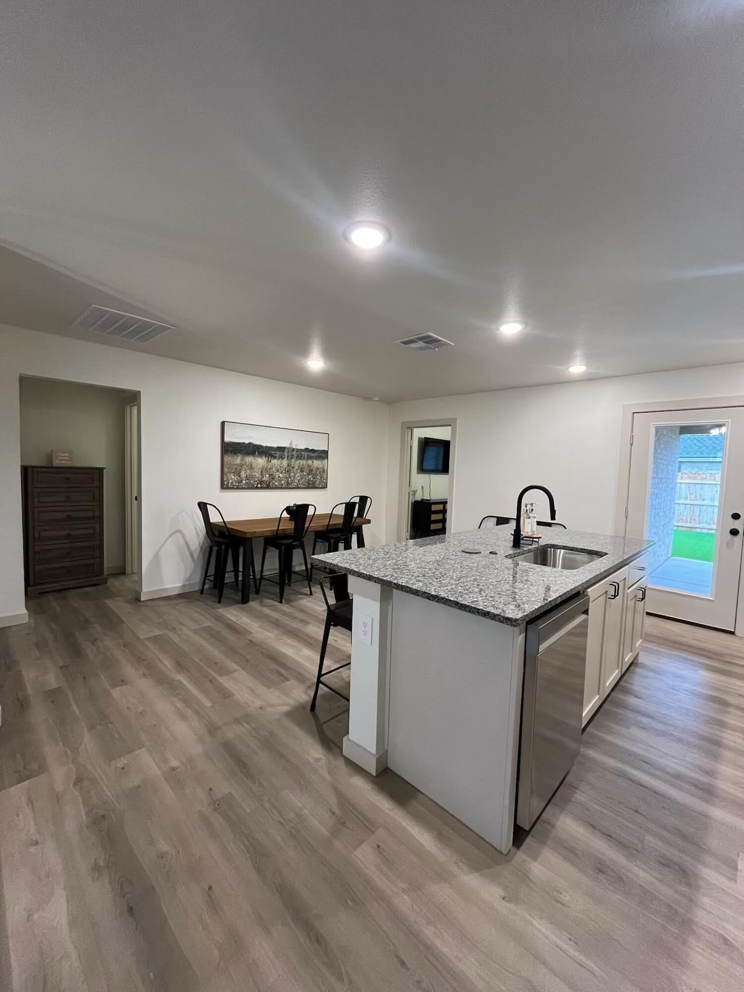 7701 Date Avenue – photo 3