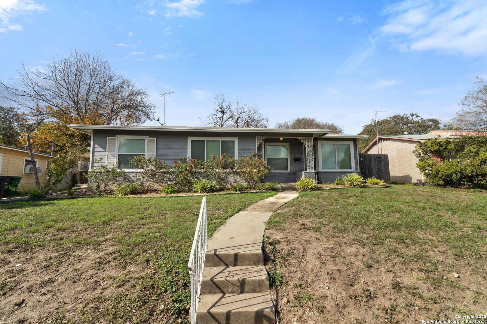 311 KAREN LN – photo 1