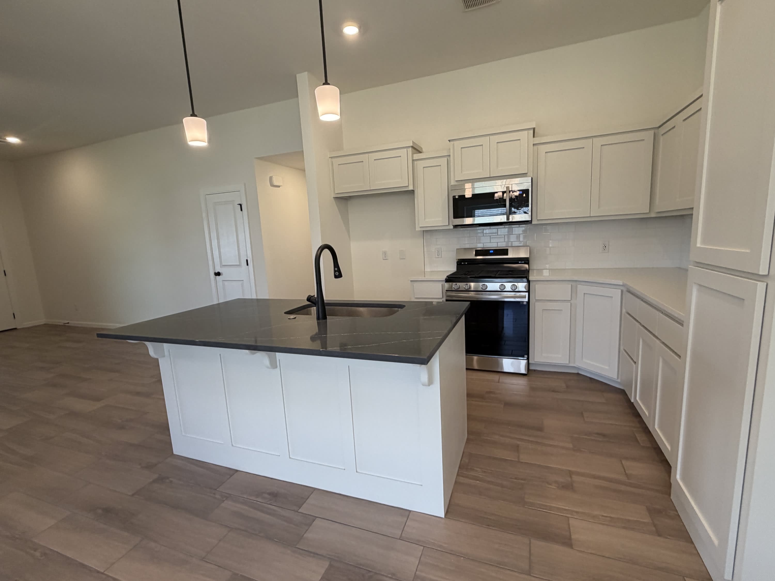 18221 Austin Court – photo 4