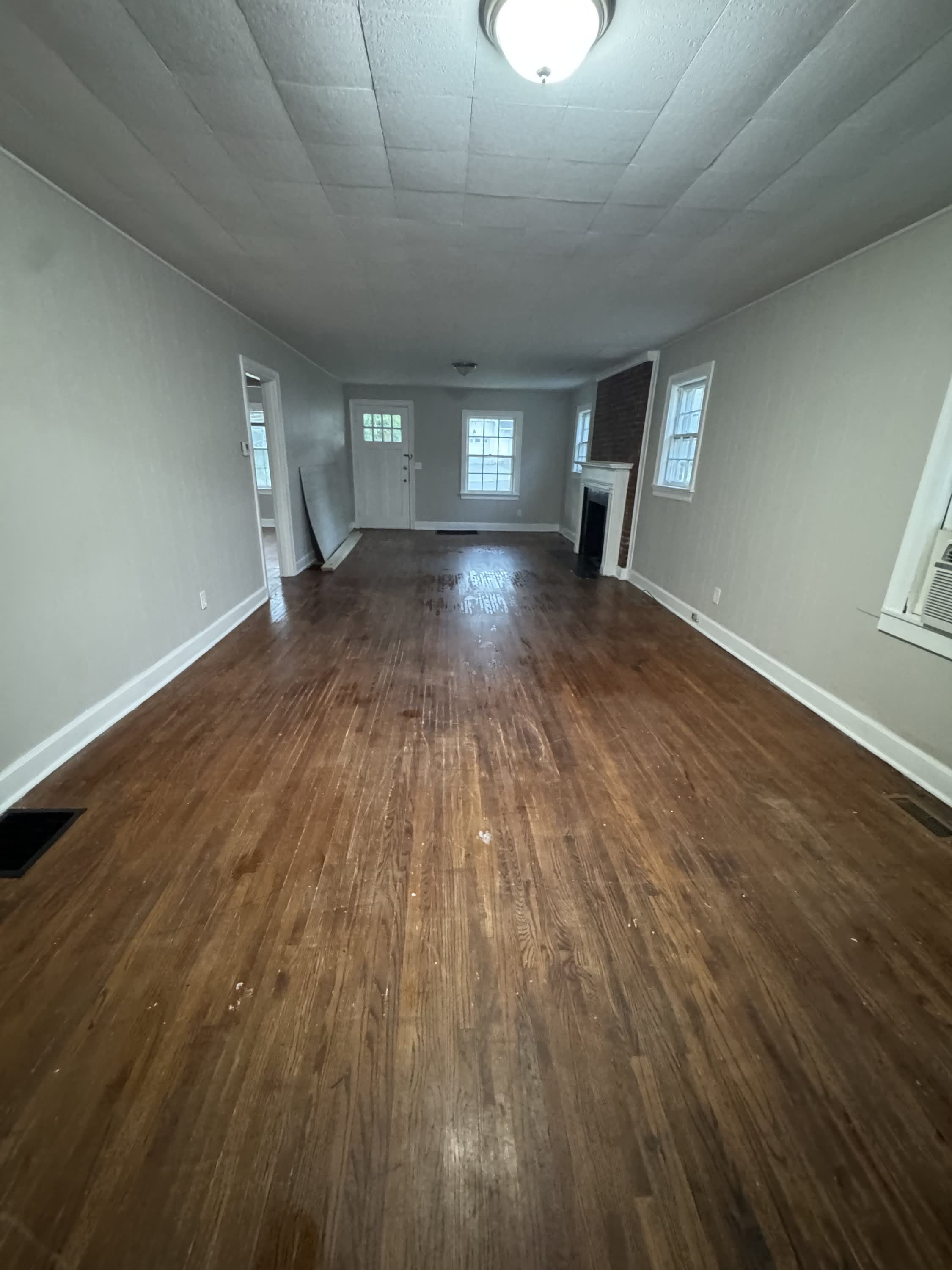 1606 E Sharpe Ave. – photo 4