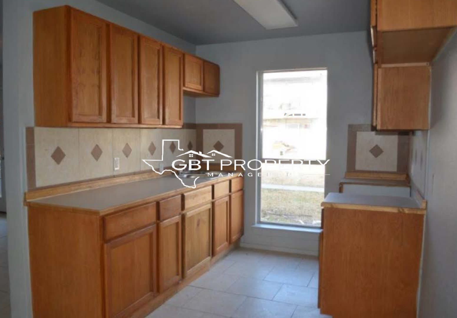 APT02-COLEMAN – photo 1
