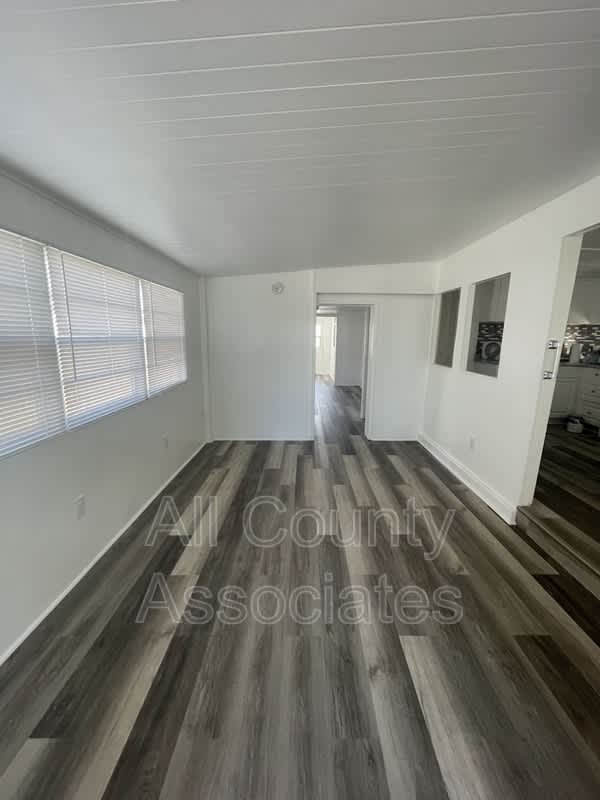 2132 Kepner Dr – photo 2