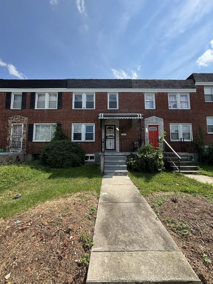 3799 Ravenwood Avenue – photo 1