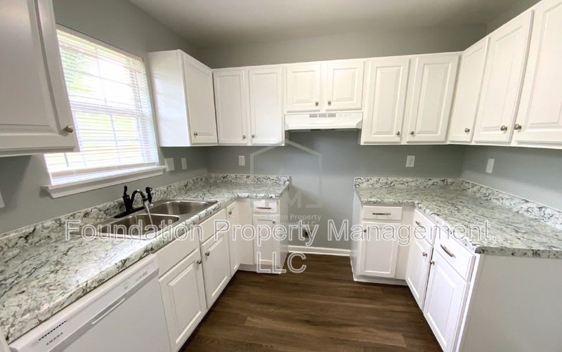 2506 Derbyshire Avenue – photo 4