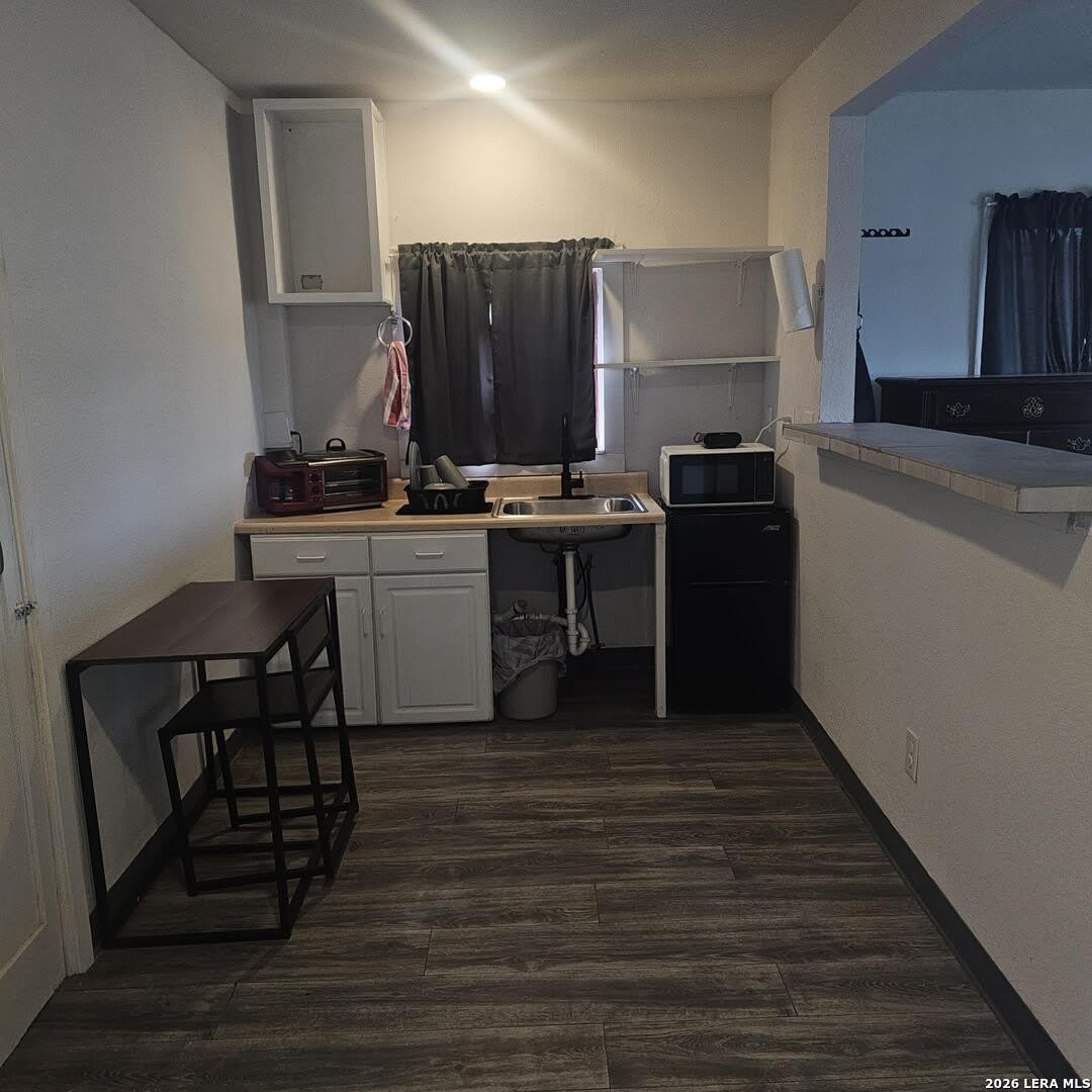 1211 Gladstone – photo 2