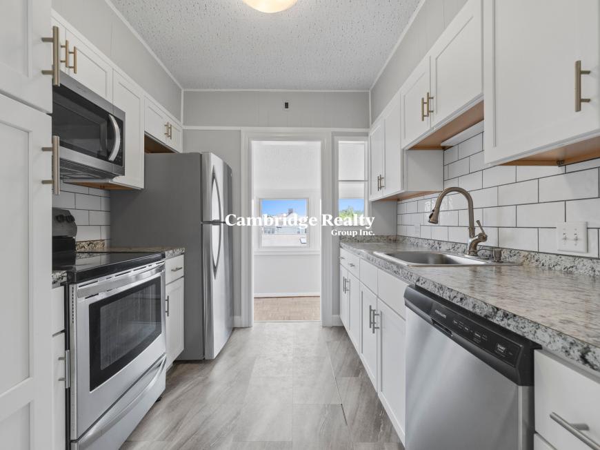 14 Windsor Rd – photo 2
