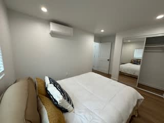 1305 East 46th Street – photo 5