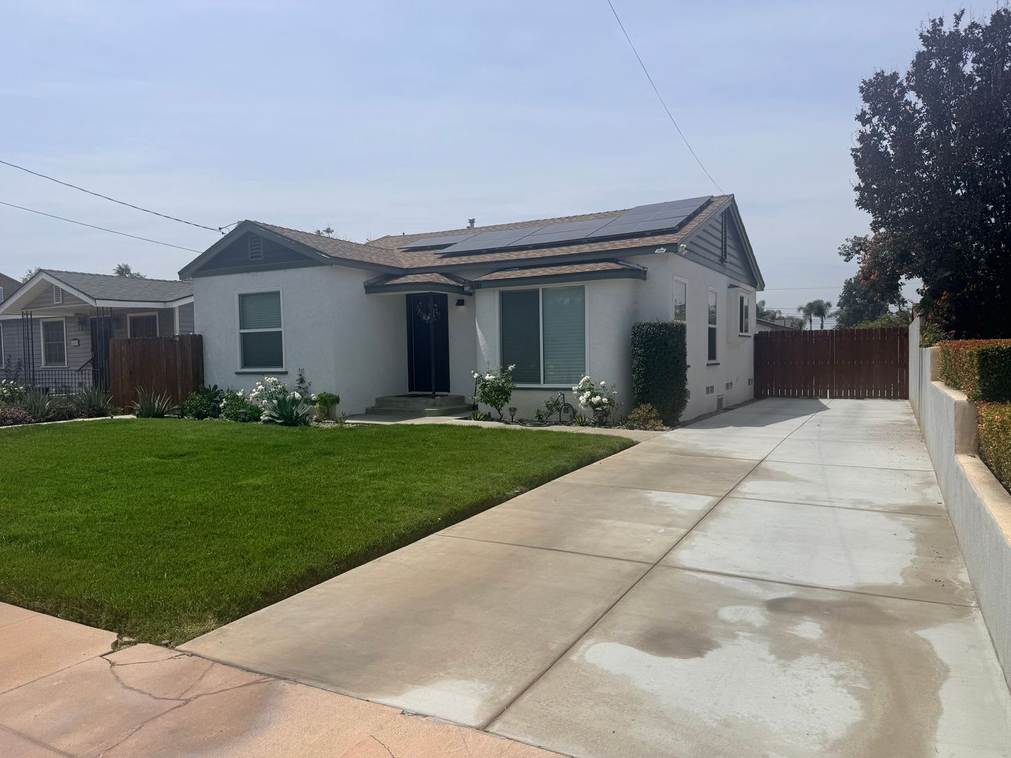 3 bedroom home in a great neighborhood in Riverside – photo 2