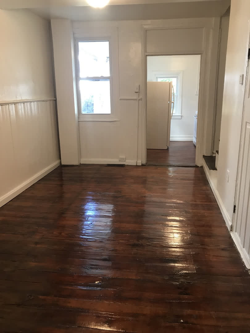 2 Bedroom House, Yard, Off-Street Parking-York City SD – photo 3
