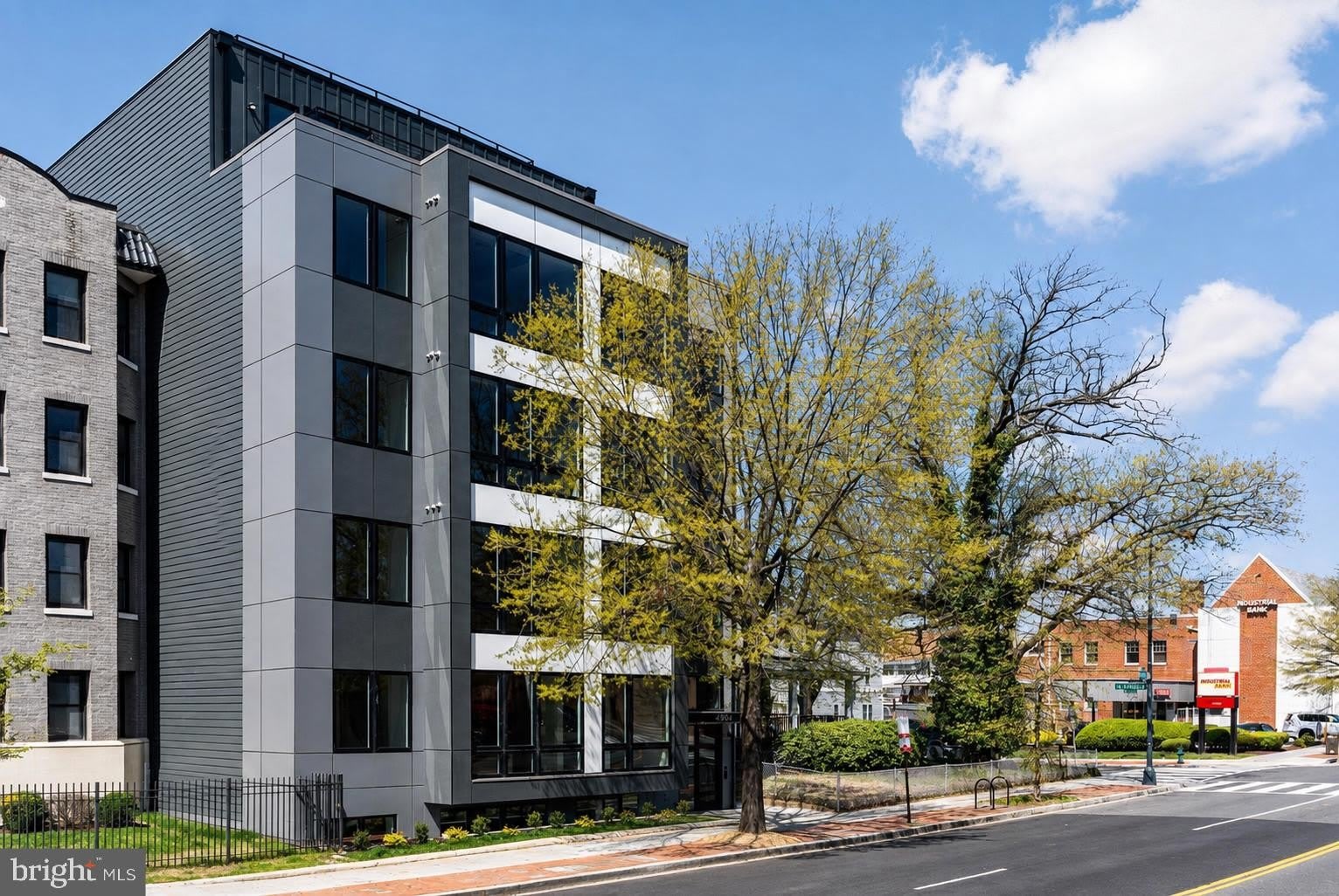 4804 Georgia Avenue NW – photo 2