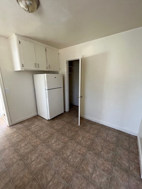 1665 Sycamore Street #A Upstairs – photo 5
