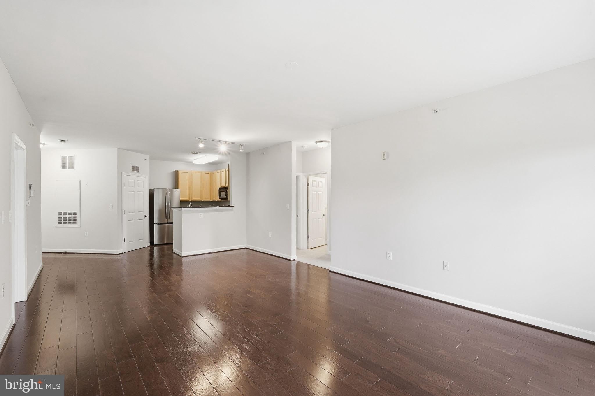 22607 BLUE ELDER Terrace – photo 3